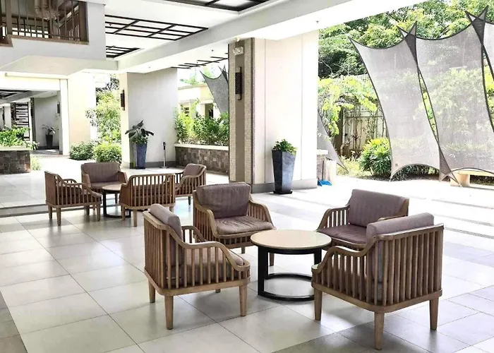 2 Bedroom Near Naia Sm Bf Pool Balcony 6 Guest * Manila