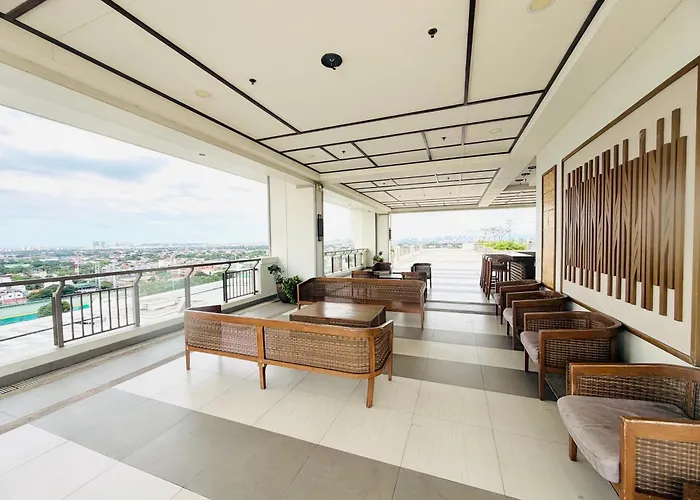 2 Bedroom Near Naia Sm Bf Pool Balcony 6 Guest