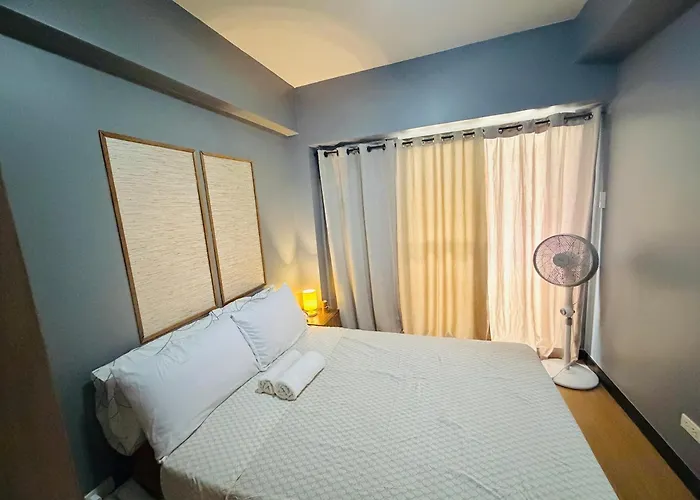 2 Bedroom Near Naia Sm Bf Pool Balcony 6 Guest