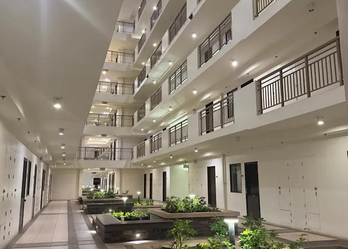 Apartment 2 Bedroom Near Naia Sm Bf Pool Balcony 6 Guest *