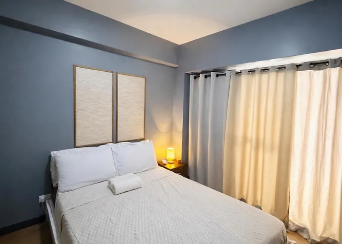 2 Bedroom Near Naia Sm Bf Pool Balcony 6 Guest